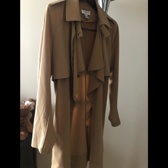 🍁 Glamorous Chic Waterfall Tan🍁 Long Jacket Like New 🍁 - Picture 13 of 16